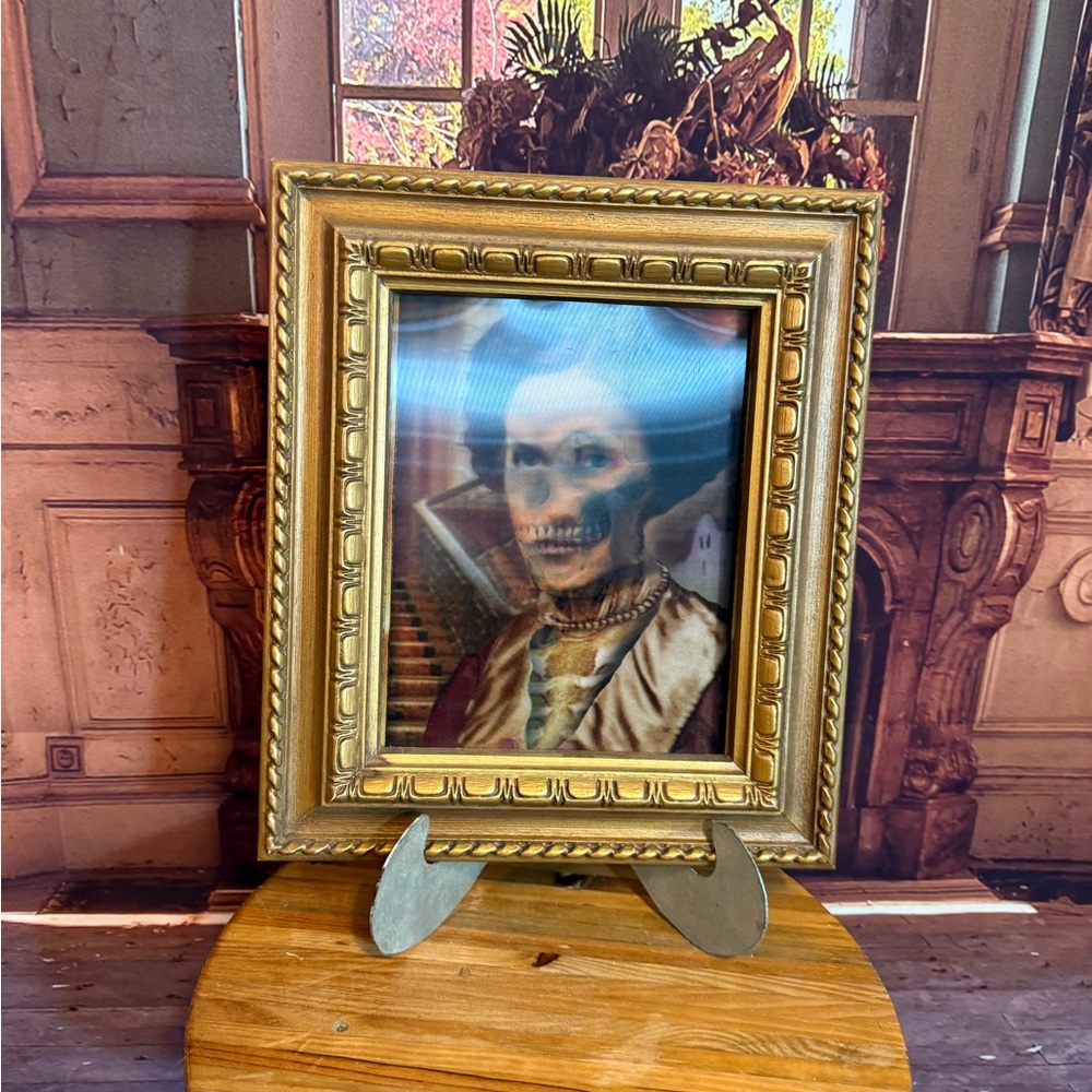 Vintage Look Framed Lenticular Changing Spooky Halloween Portrait Creepy Haunted - Picture 4 of 15